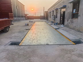 新鄉(xiāng)衛(wèi)輝城郊鄉(xiāng)東家倉儲(chǔ)100噸地磅